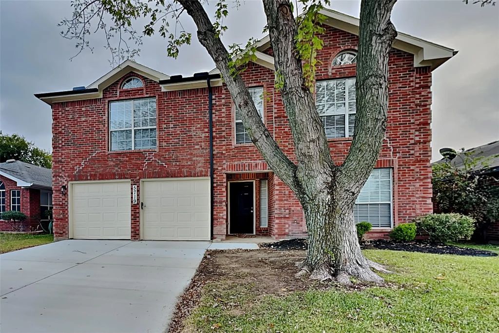 5719 Creekhollow Drive, Arlington