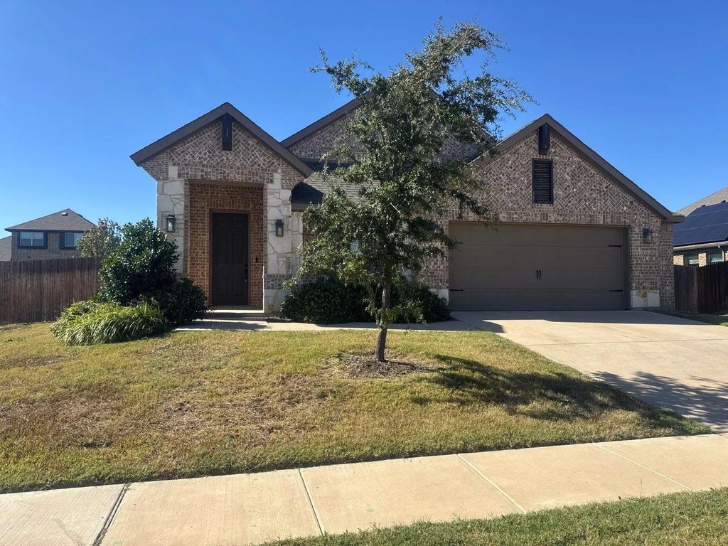 1819 Isabella Court, Glenn Heights