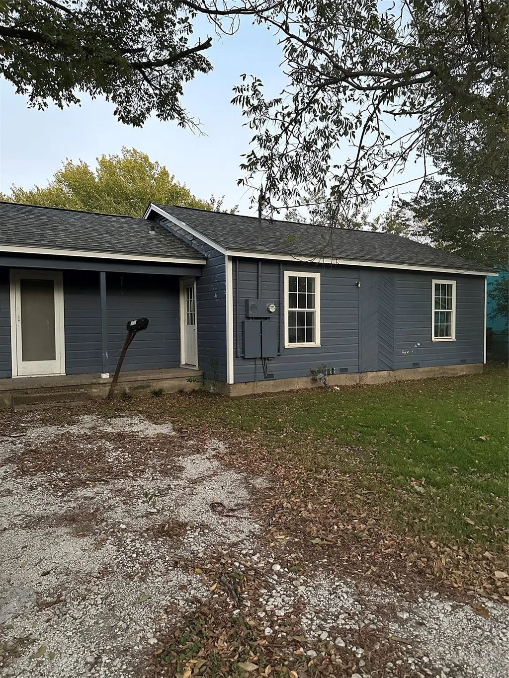 140 Lopez Street, Bellmead