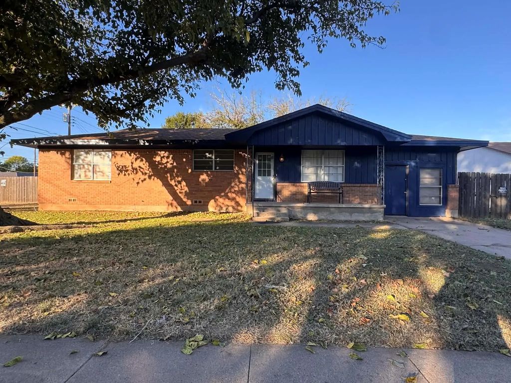 401 Vaughn Street, Burkburnett