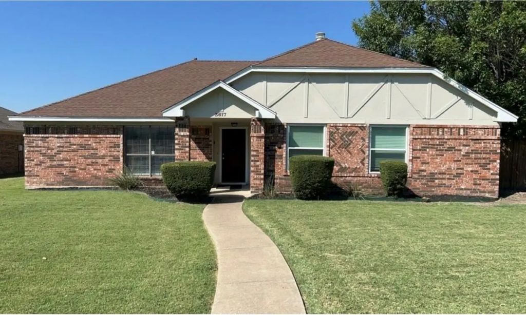3617 Knights Bridge Drive, Rowlett