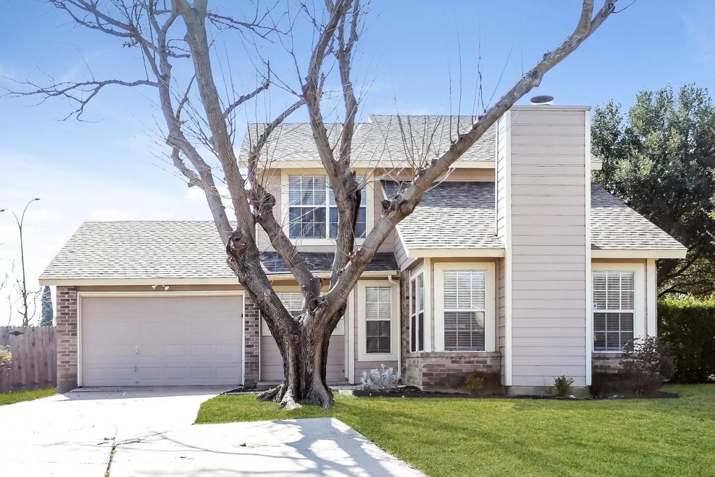 1400 Thackery Drive, Arlington