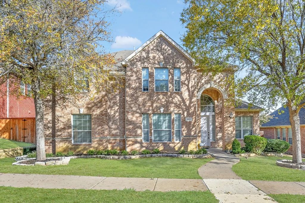 1105 Candlewood Trail, Irving