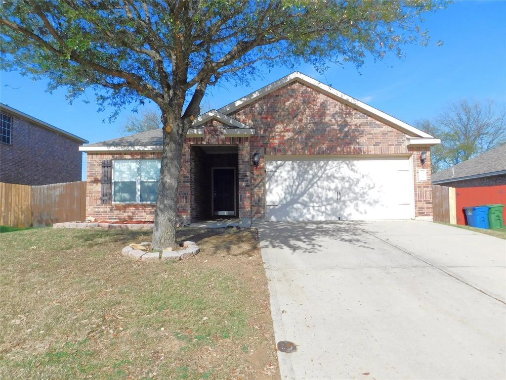 125 Eider Drive, Sanger