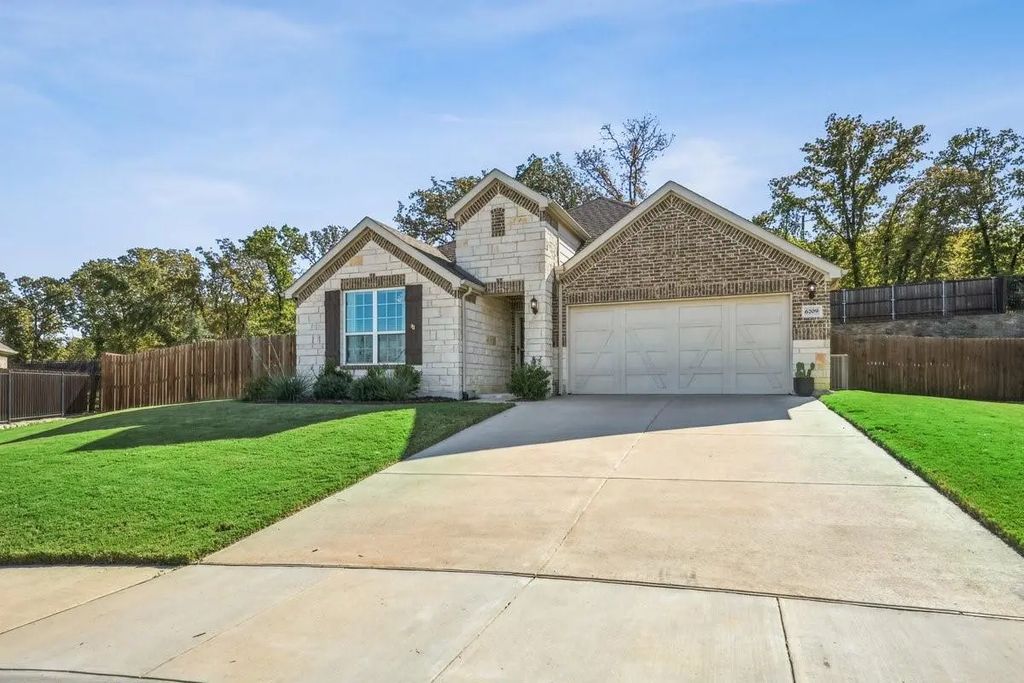 6709 Woodmere Court, Denton