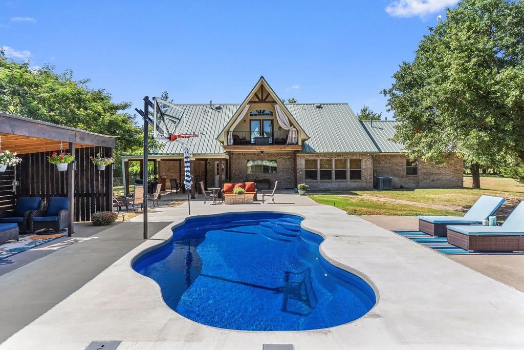 6702 State Highway 59 N, Bowie