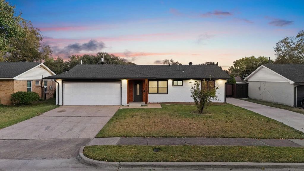 13766 Heartside Place, Farmers Branch