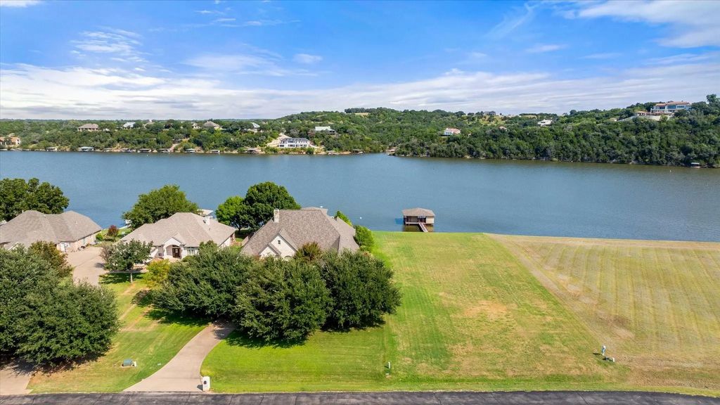 1208 E Baja Court, Granbury