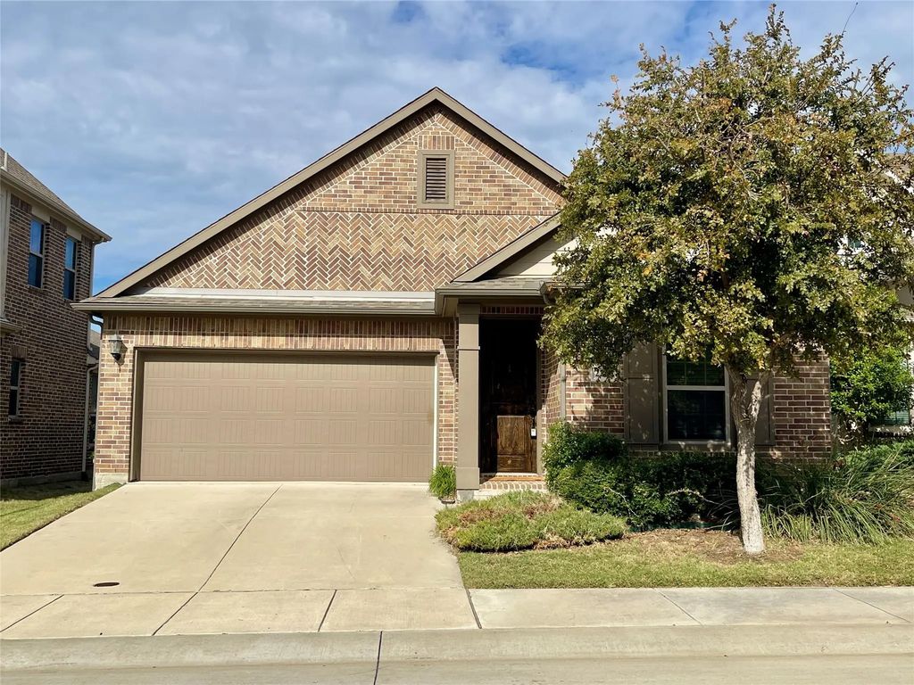 2269 Lobo Lane, Carrollton