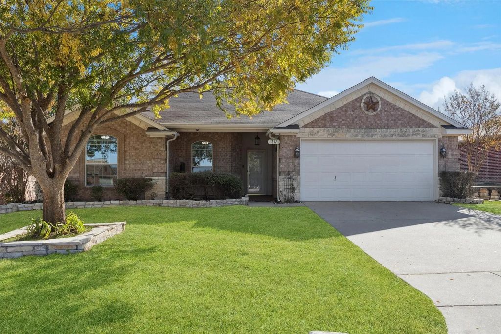 1917 Windowmere Trail, Weatherford