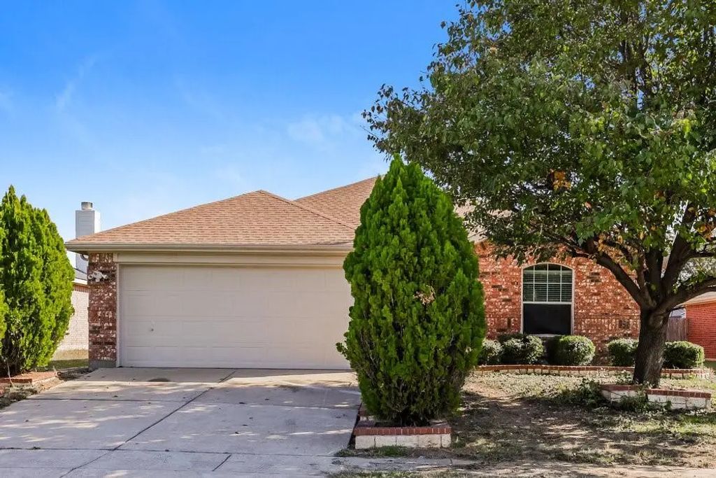 3020 Meadowbrook Drive, Grand Prairie