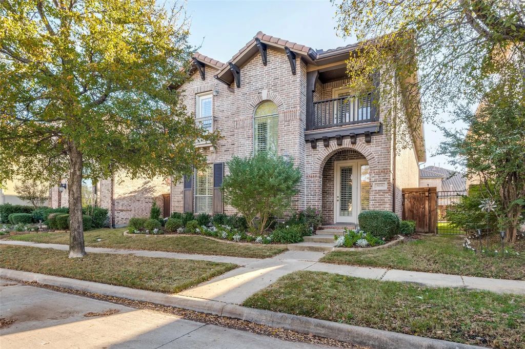 818 La Cima, Irving
