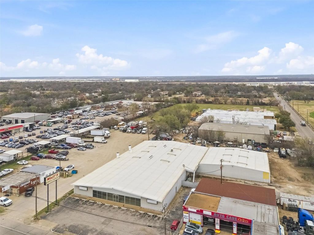 2336 E Main Street, Grand Prairie