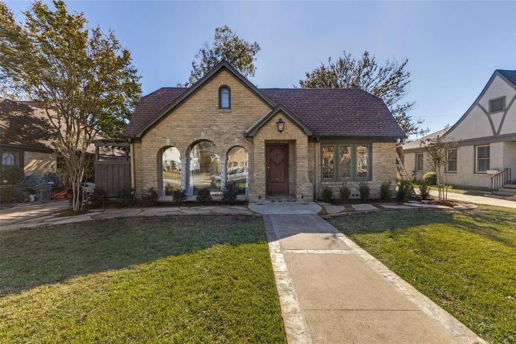 5522 Mccommas Boulevard, Dallas