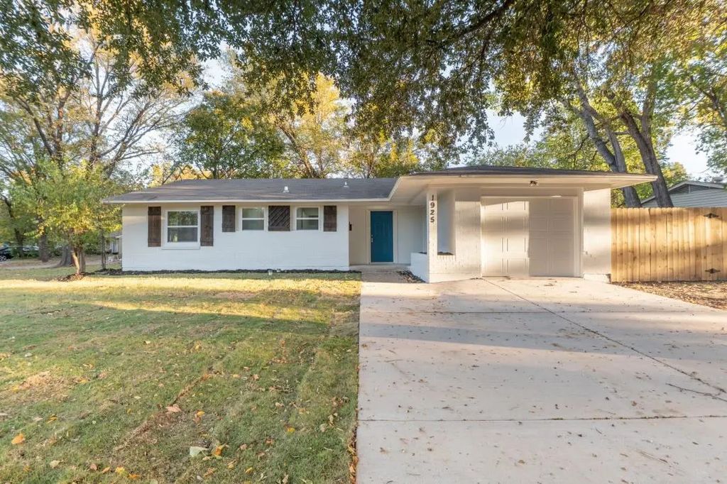 1925 Balla Way, Grand Prairie