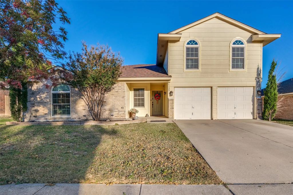 7125 Woodhinge Drive, Benbrook