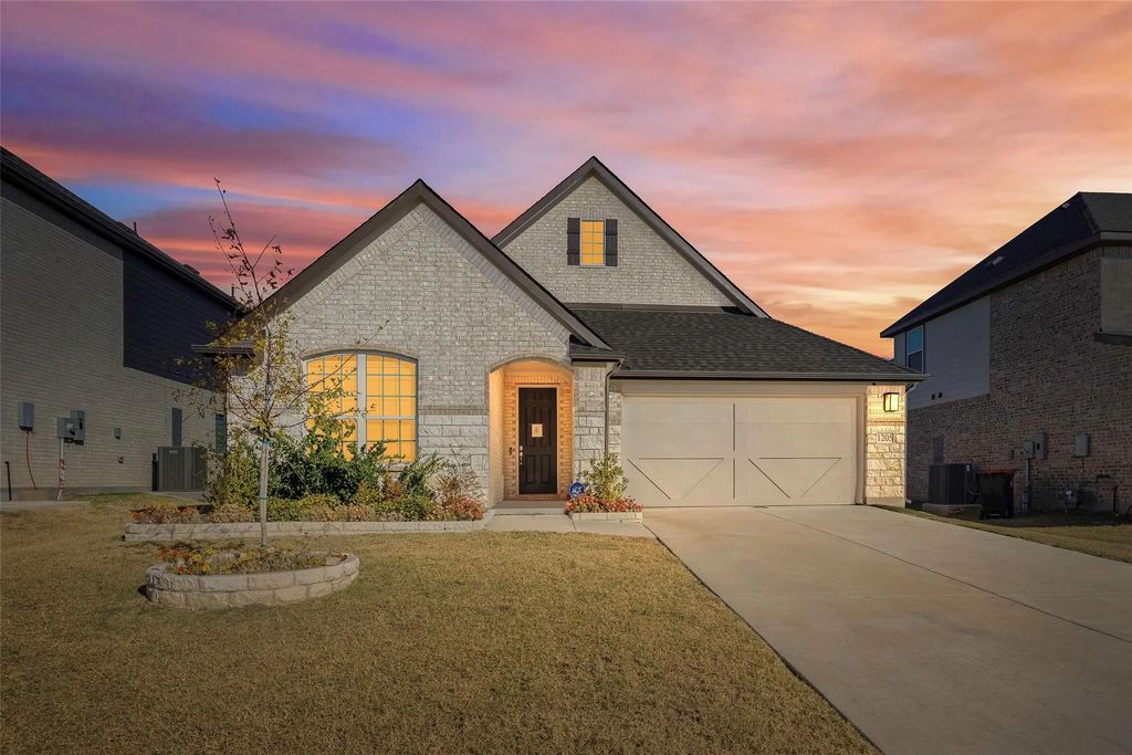 1205 Indianola Trail, Anna