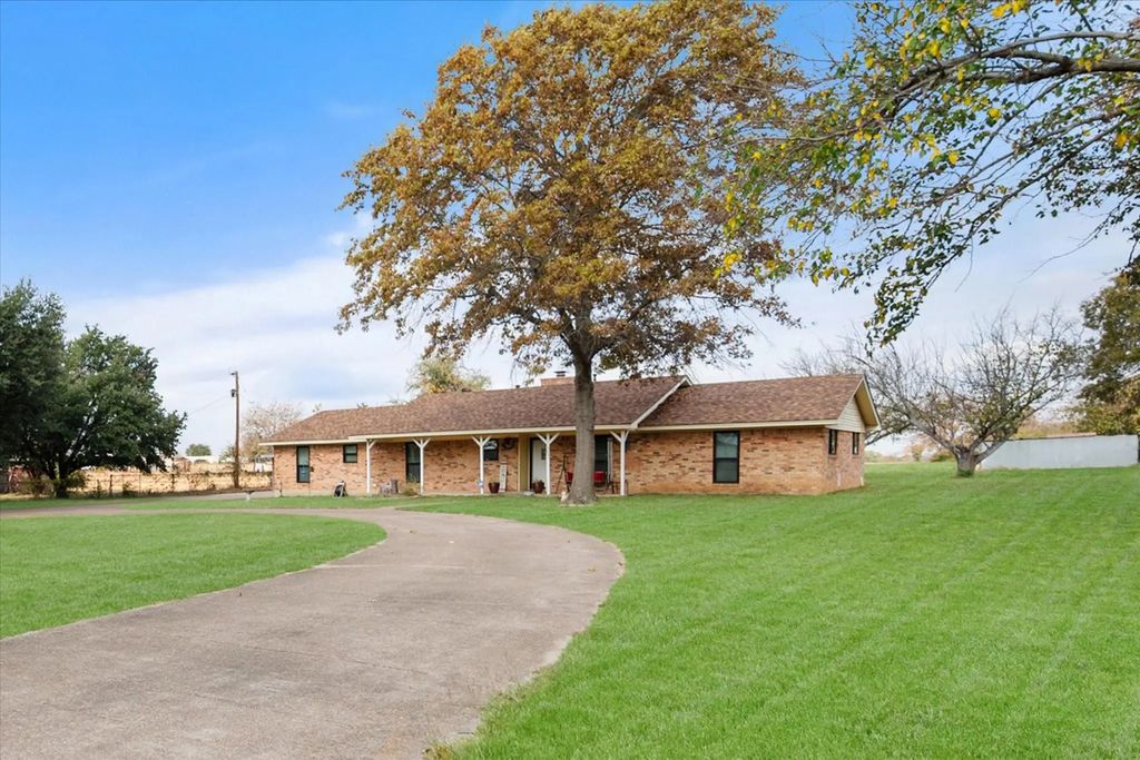 3641 Lucy Trimble Road, Burleson