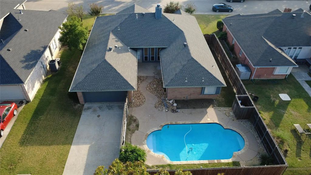 536 Hidden Oak Lane, Rockwall