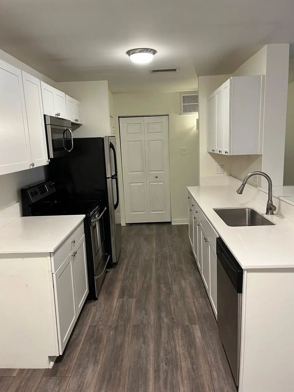 2902 Douglas Avenue 208, Dallas