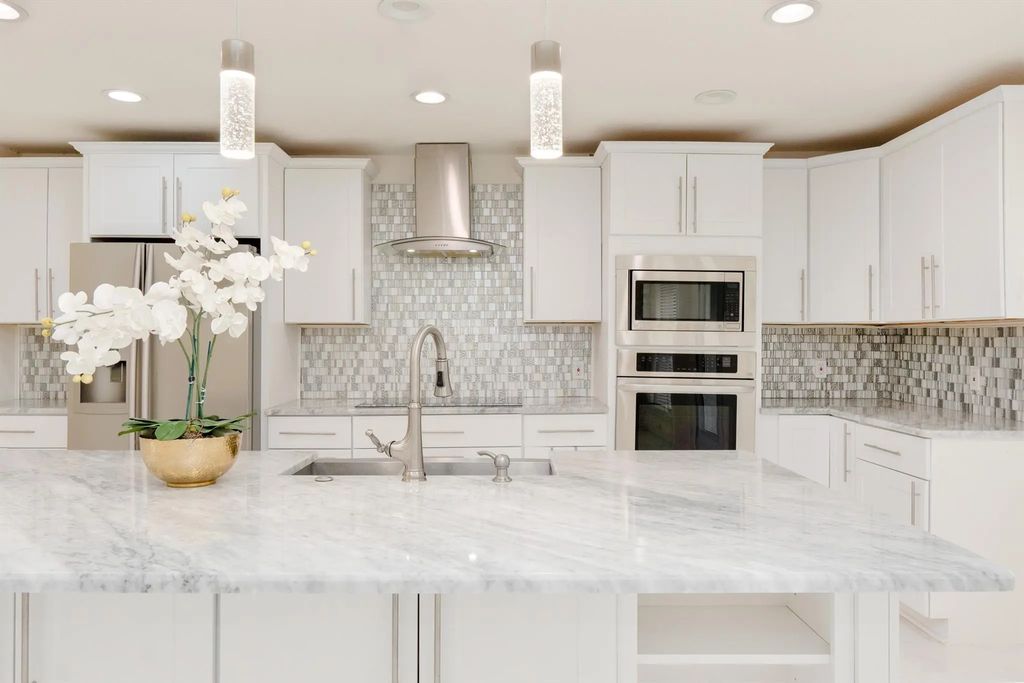 215 Countryside Drive, Arlington