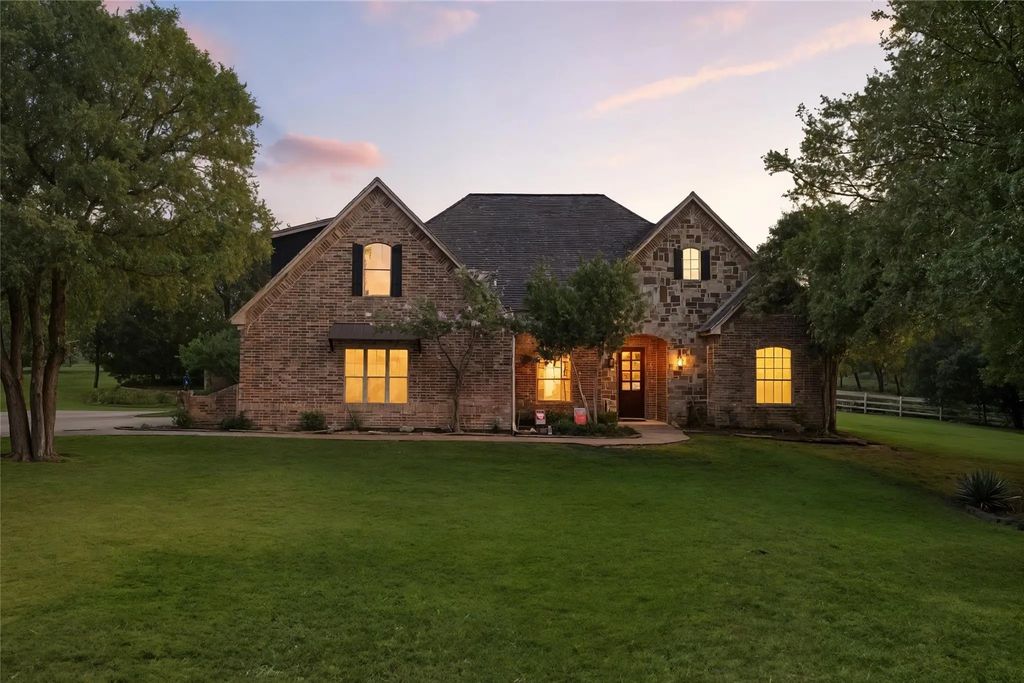 1417 Saratoga Lane, Aledo