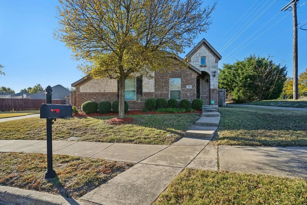 500 Nightinggale Lane, Red Oak