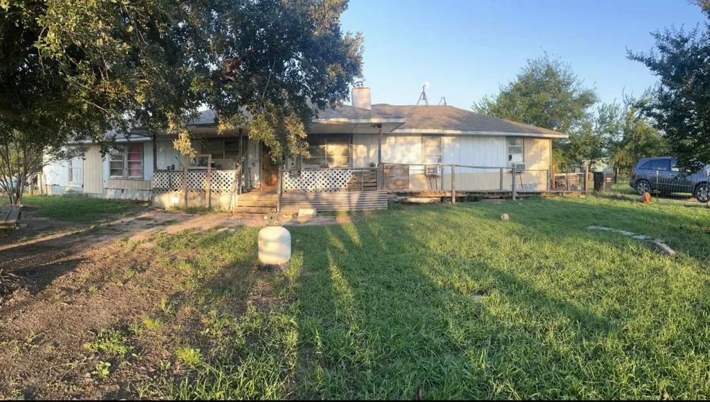 8079 Harden Oaks, Quinlan