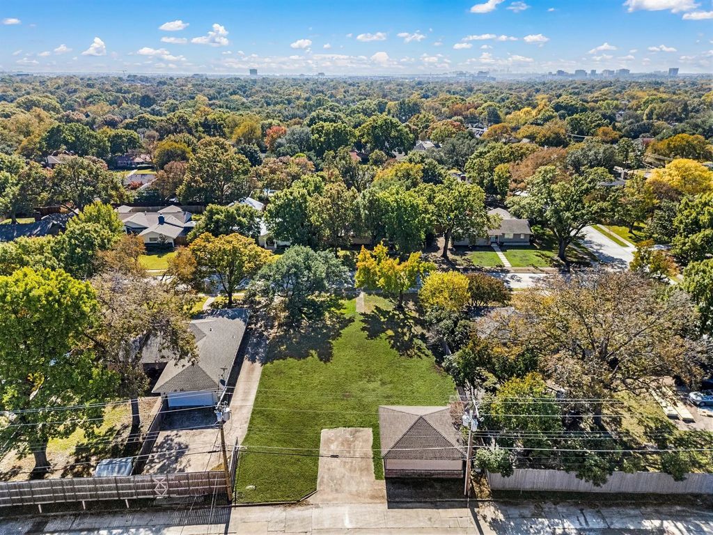 820 Brookhurst Drive, Richardson