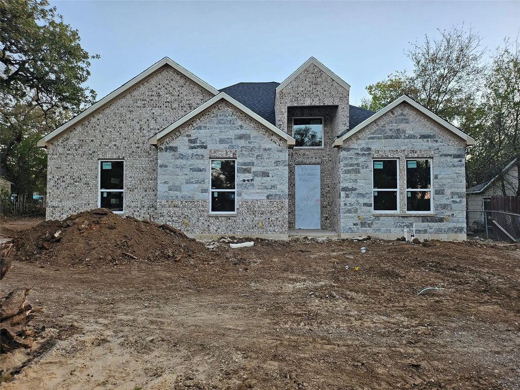 3216 Collin Street, Fort Worth