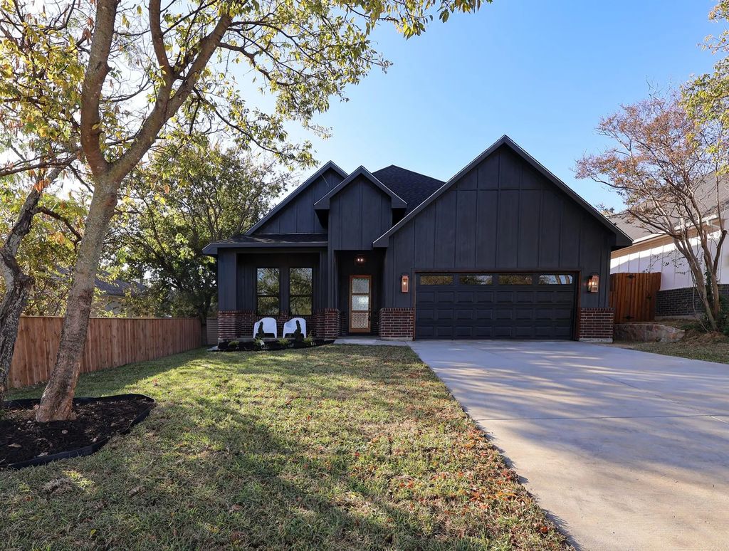 5513 Houghton Avenue, Fort Worth
