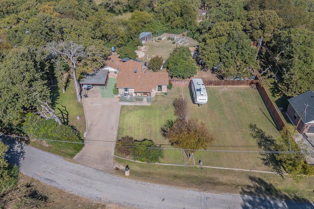 4112 Brooks Baker Avenue, Lakeside