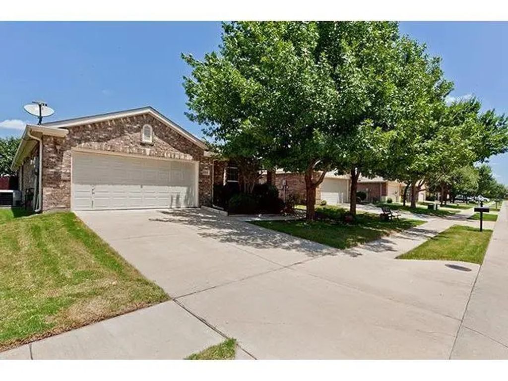 6904 Oak Falls Drive, McKinney