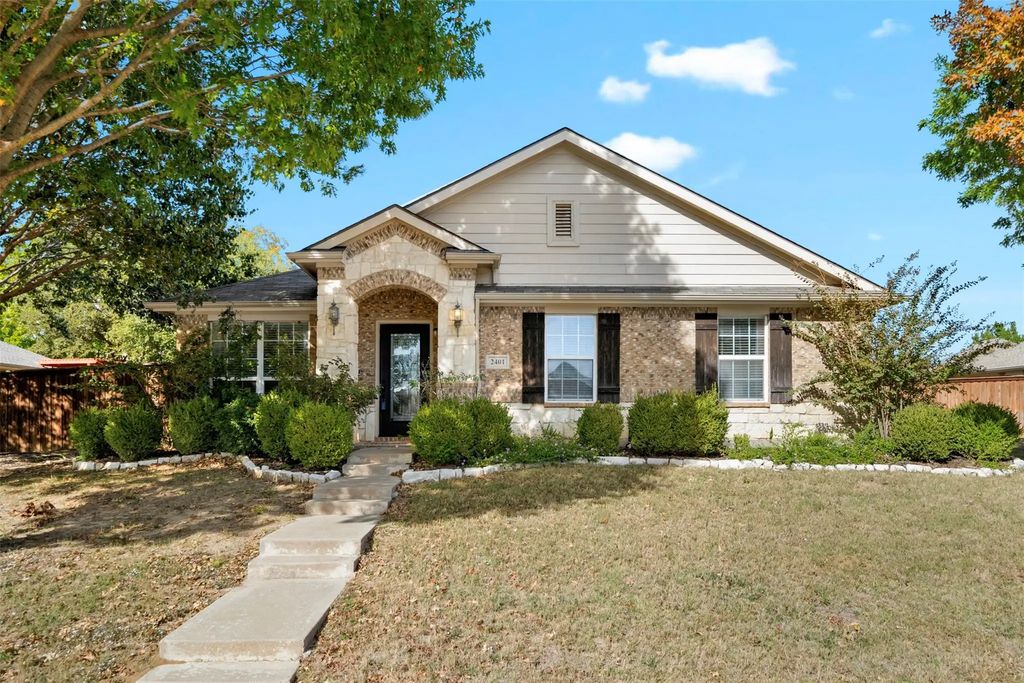 2401 Creekdale Drive, Denton