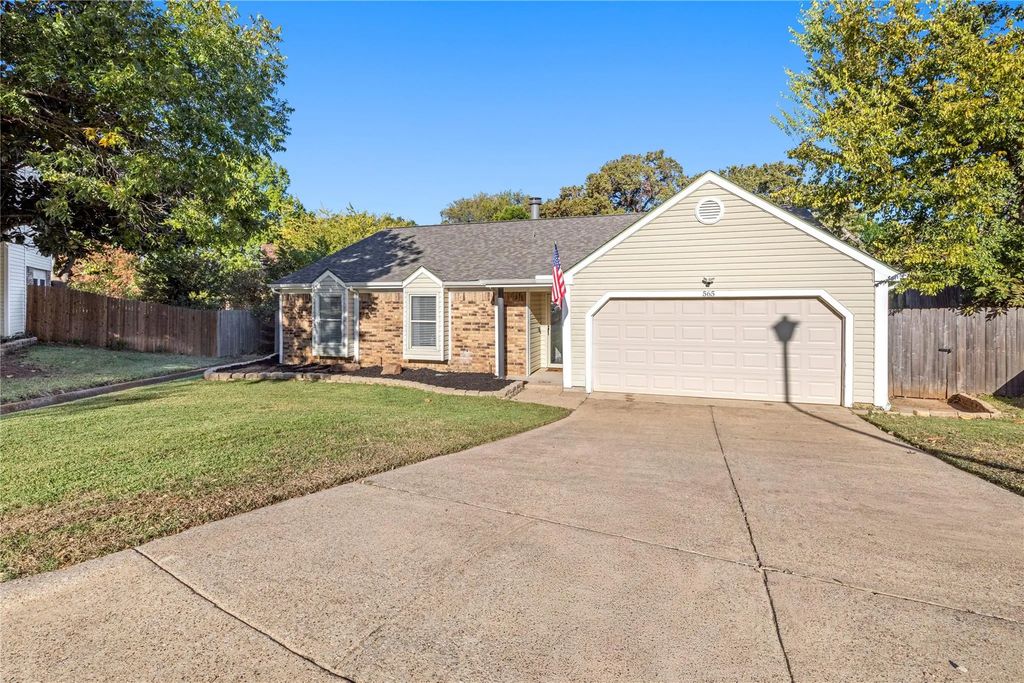 565 Yellowstone Drive, Grapevine