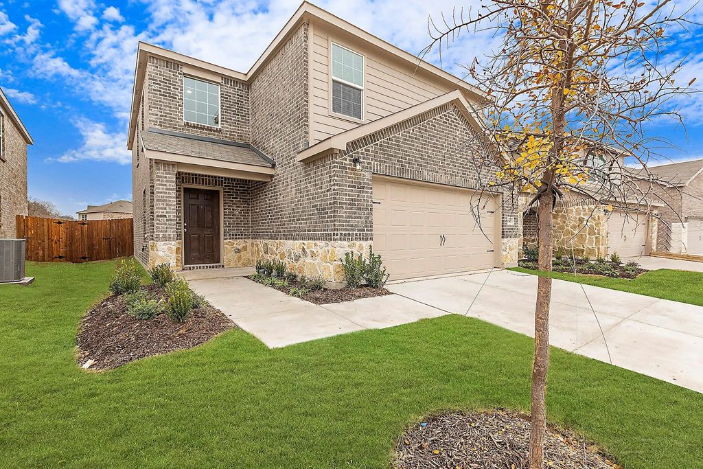 345 Huntley Street, Van Alstyne