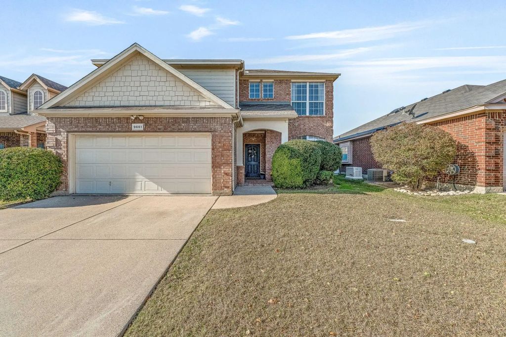 9661 Minton Drive, Fort Worth
