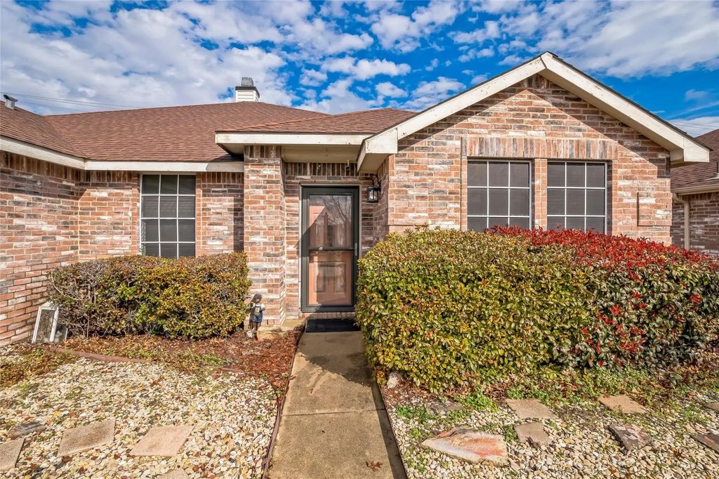 2056 Swenson Court, Grand Prairie
