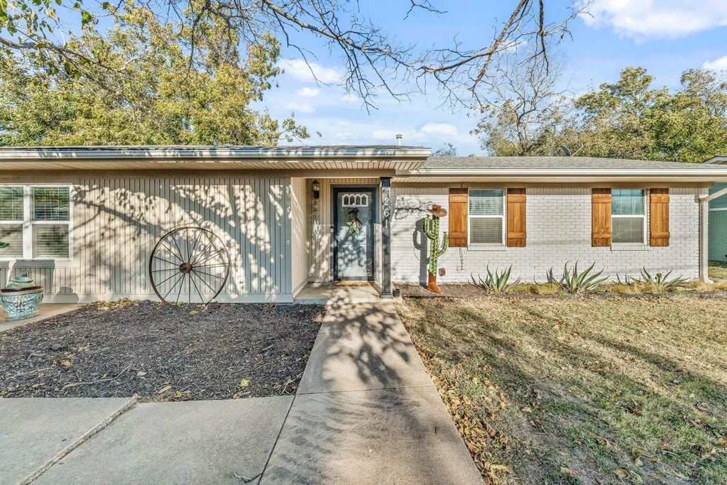 261 Barker Street, Stephenville