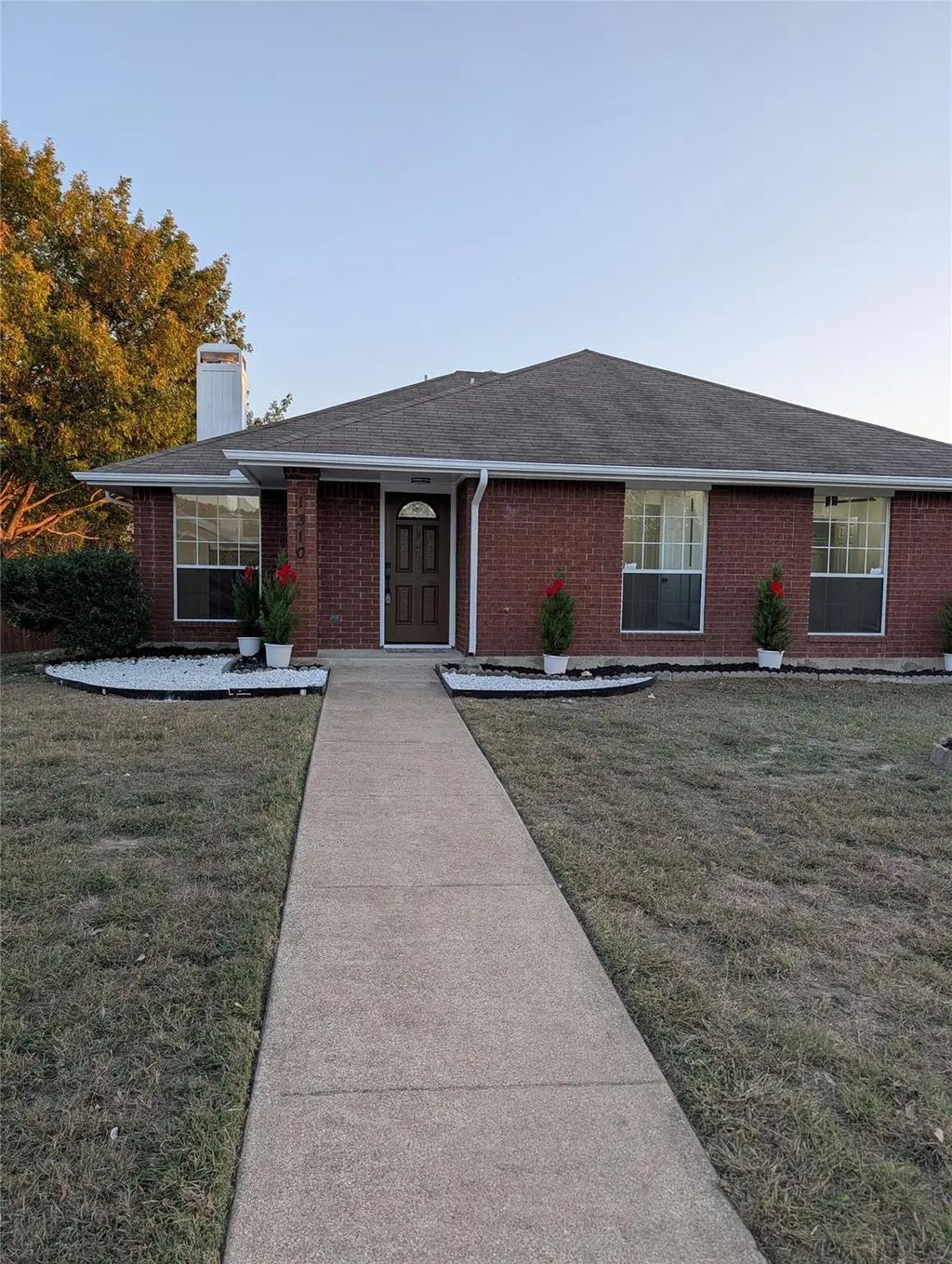 1310 Rosewood Lane, Lancaster