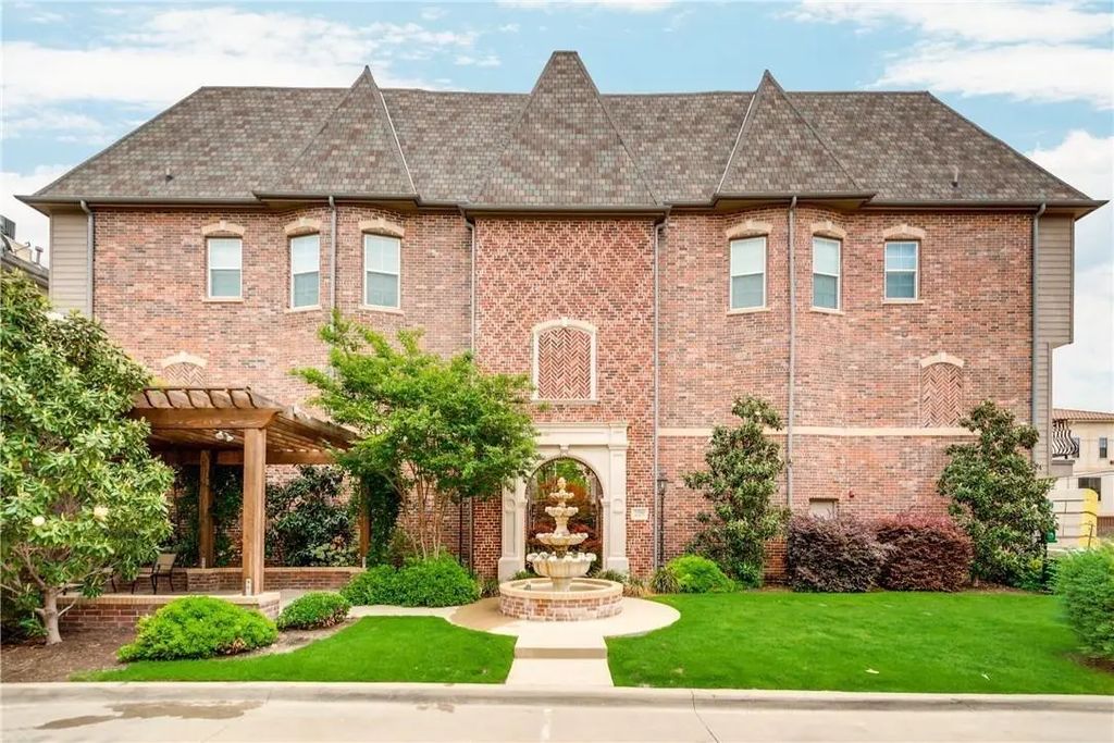 3200 Ross Avenue 31, Dallas