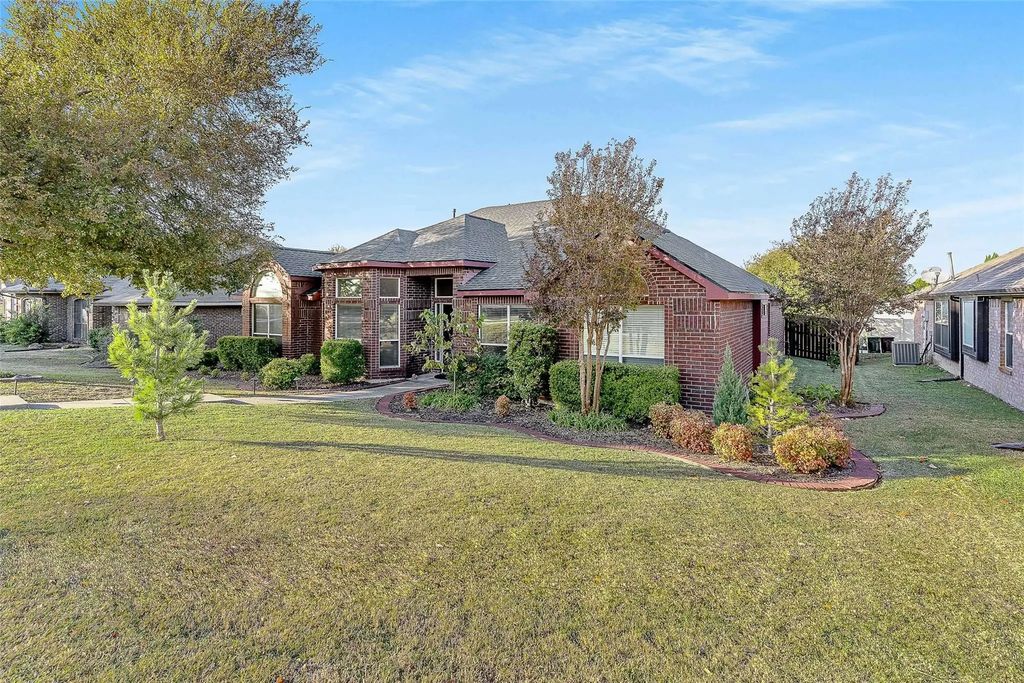 4317 Los Robles, Plano