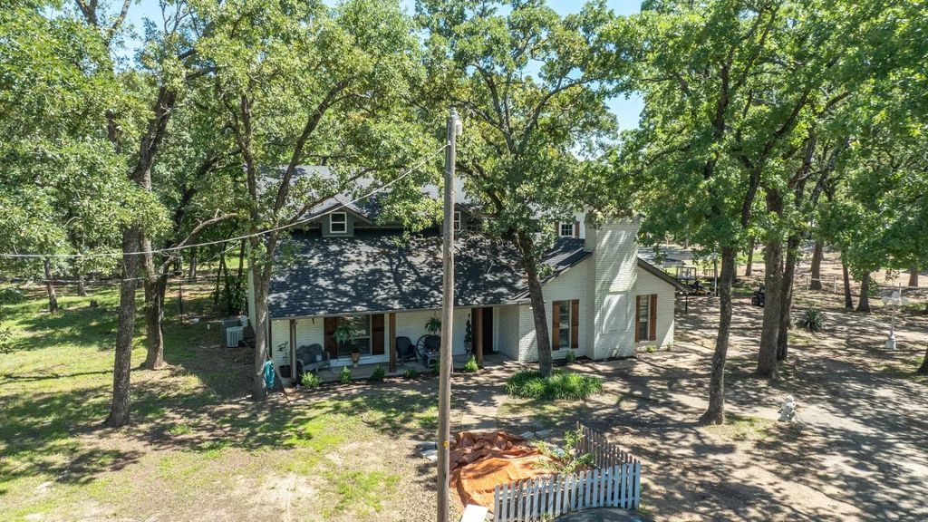 9613 County Road 4091, Scurry