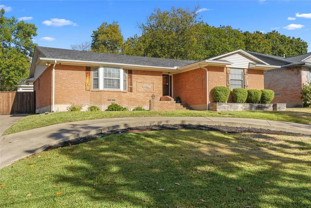 2551 El Cerrito Drive, Dallas