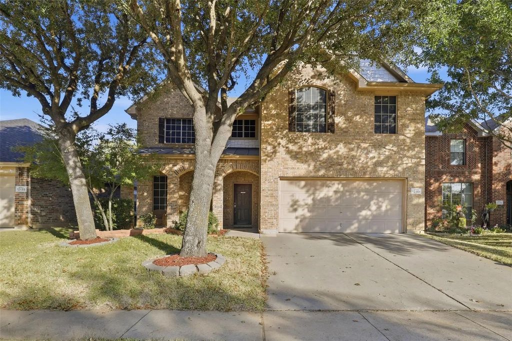 12141 Bellegrove Road, Burleson