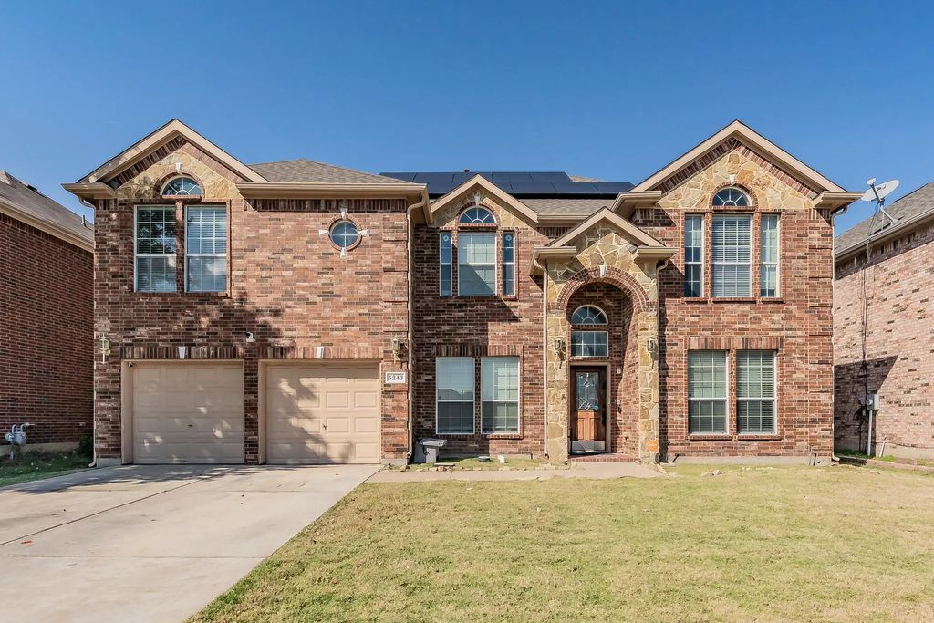 5243 W Cove Way, Grand Prairie