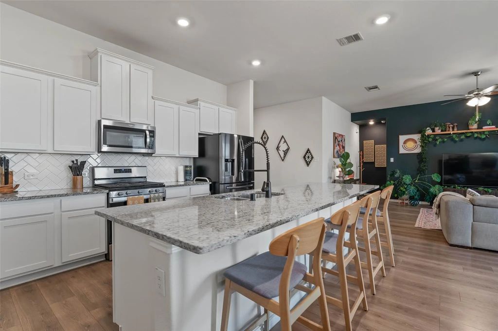 3816 Waldorf Drive, Denton