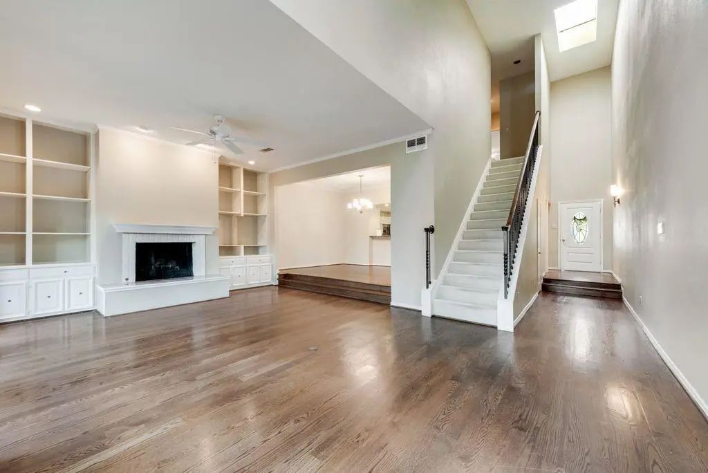 4150 Woodcreek Drive, Dallas