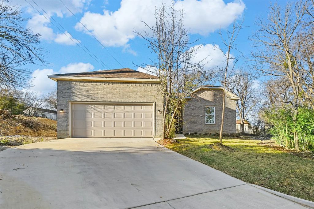 2441 Glen Garden Avenue, Fort Worth