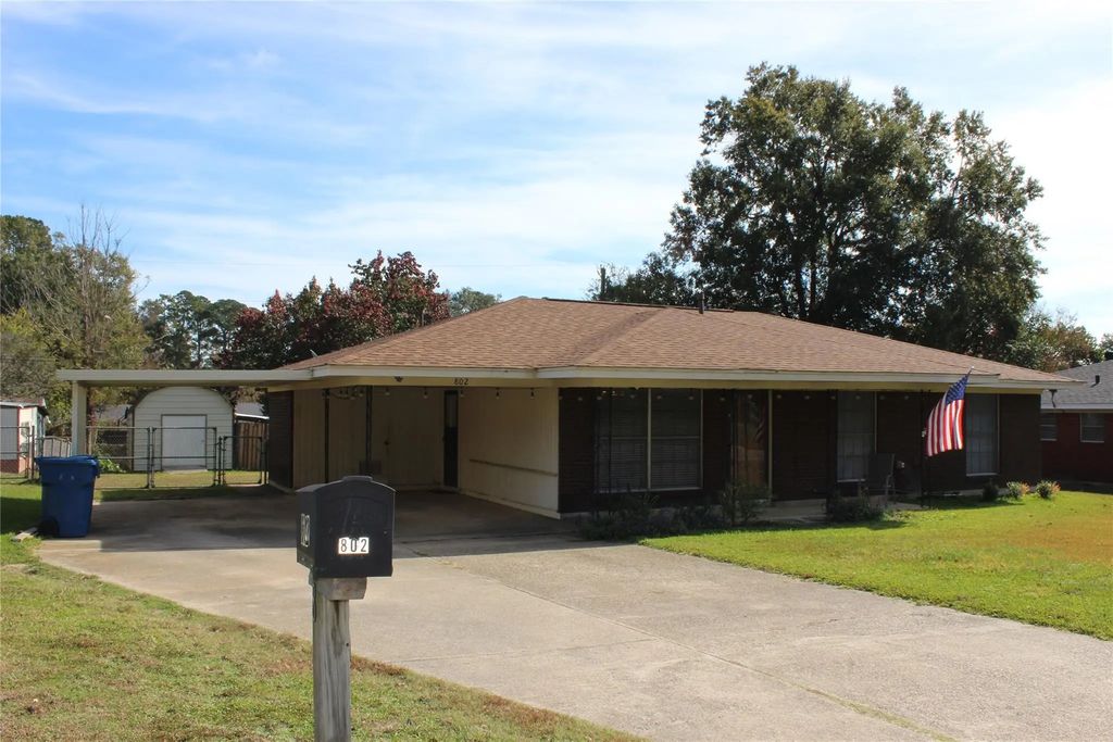 802 Cline Street, Minden